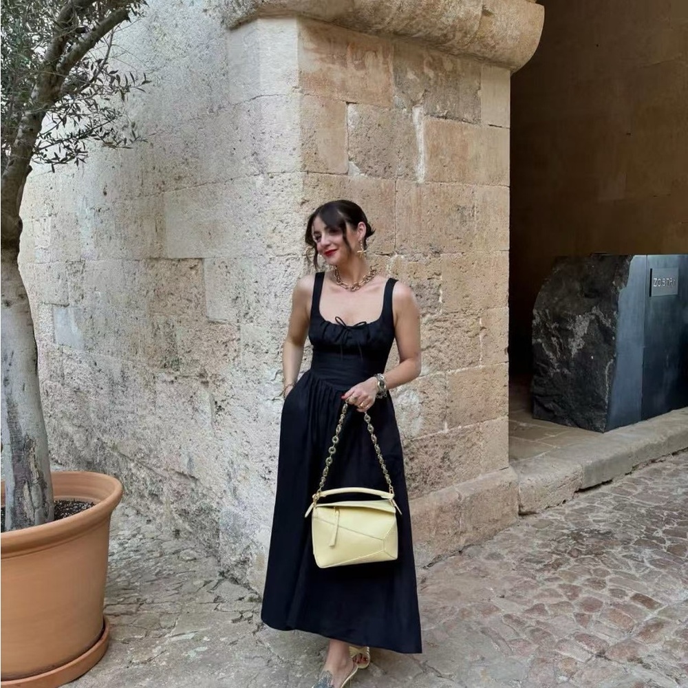 Reformation Balia Linen Dress in Black. Brand new without tags,  never worn. - Picture 6 of 13